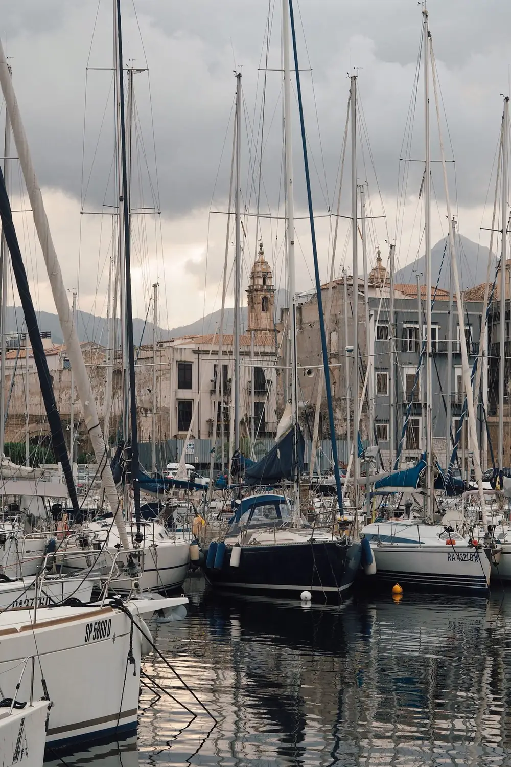 Una passeggiata che sa di mare — Palermo